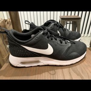 Nike Air Max Tavas